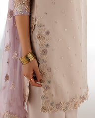 Blush Noor